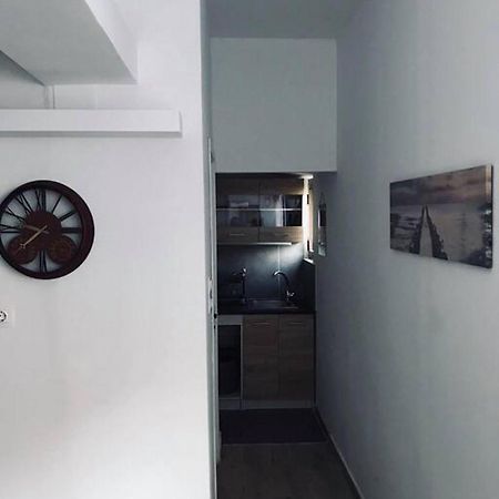 Urban Apartment In Heraklion Center ภายนอก รูปภาพ