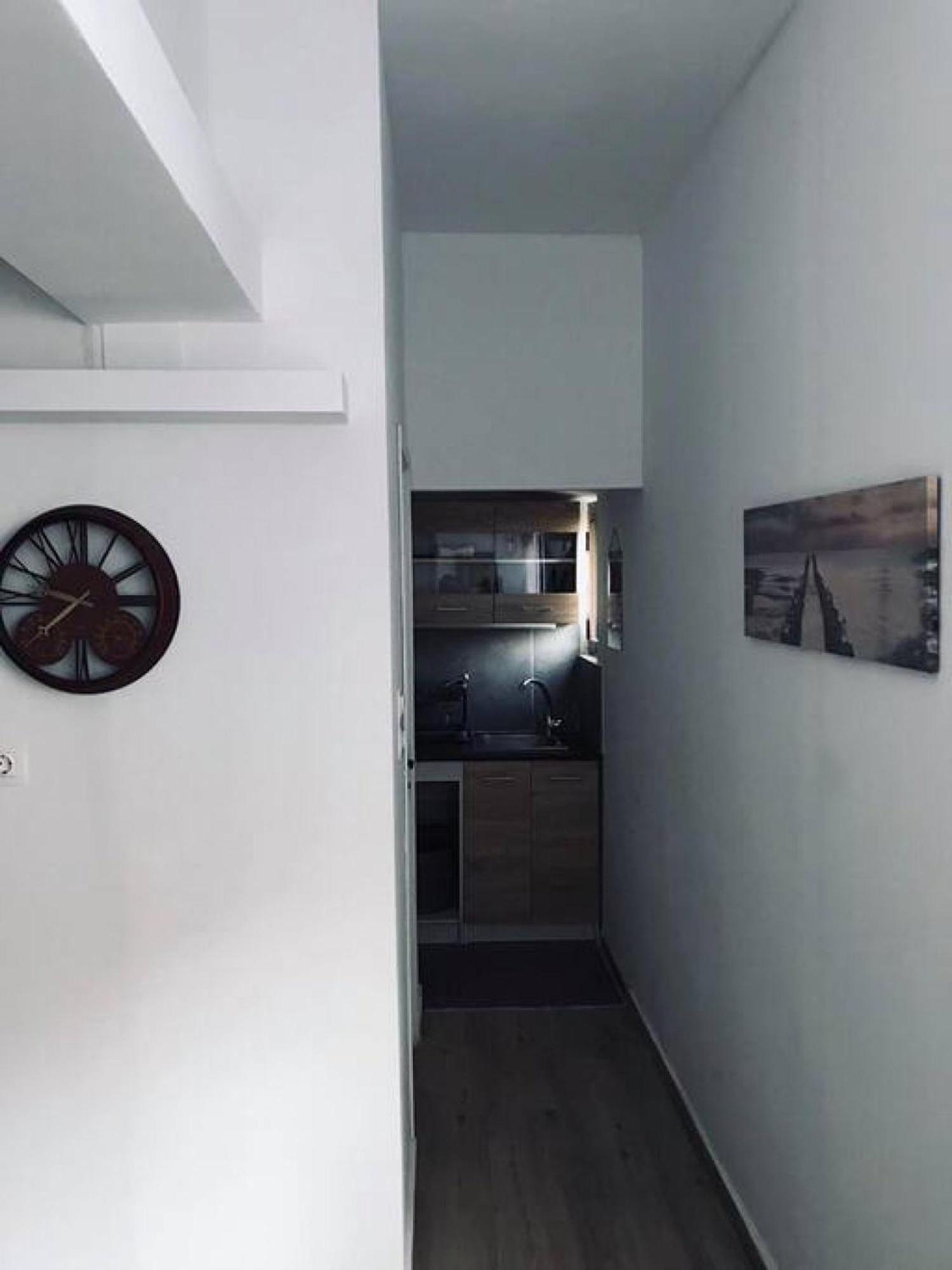 Urban Apartment In Heraklion Center ภายนอก รูปภาพ