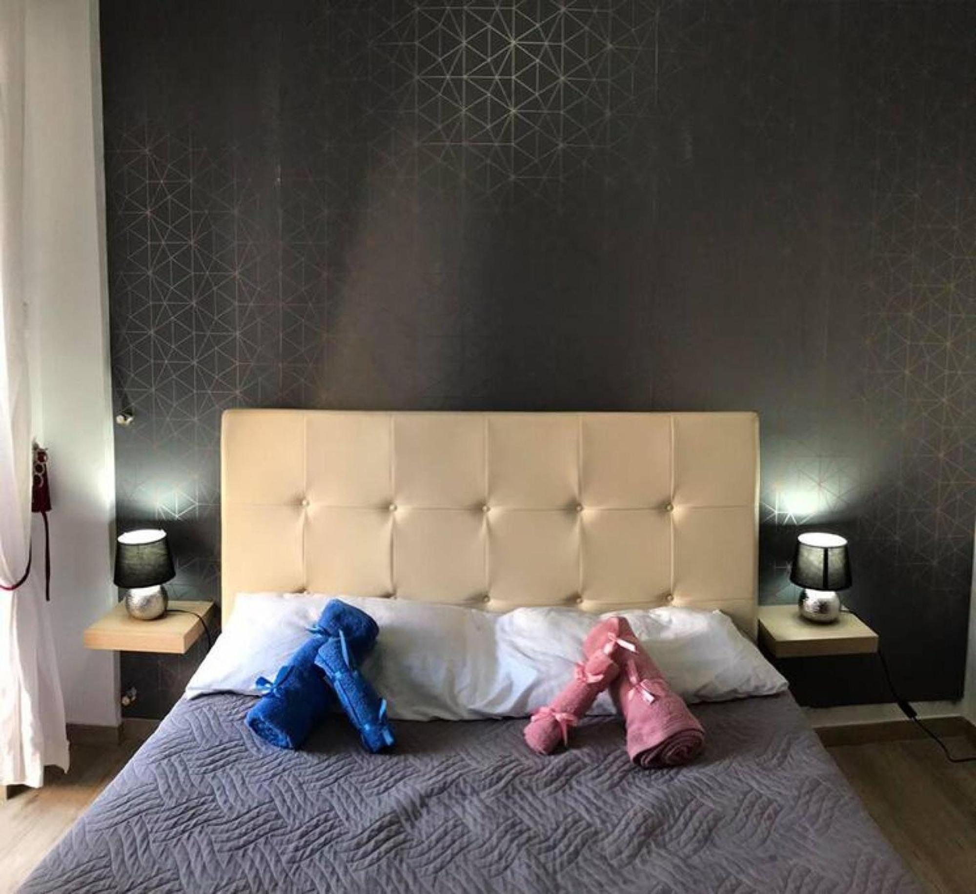 Urban Apartment In Heraklion Center ภายนอก รูปภาพ