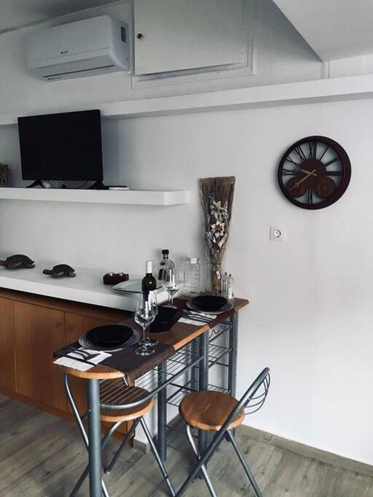 Urban Apartment In Heraklion Center ภายนอก รูปภาพ